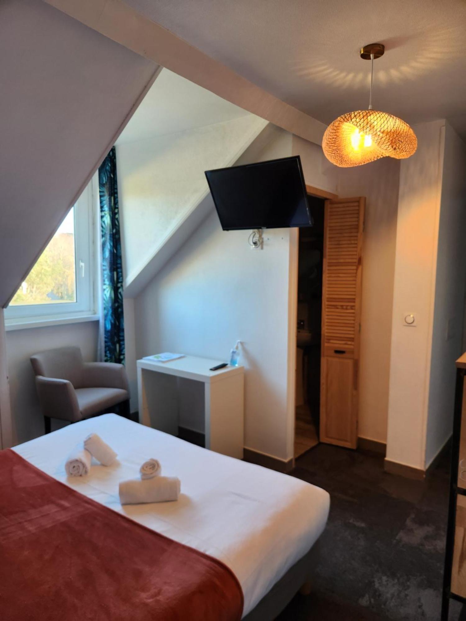 Le Petit Montmartre 호텔 디나르 외부 사진